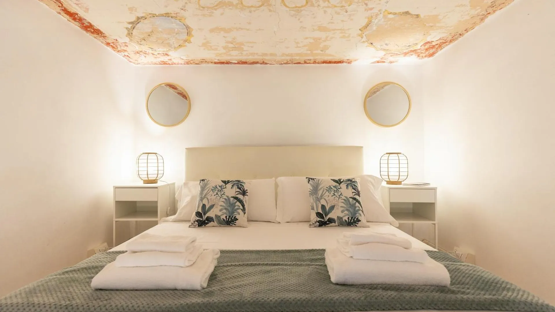 Rome As You Feel - Fontanella Borghese Luxury Apartment